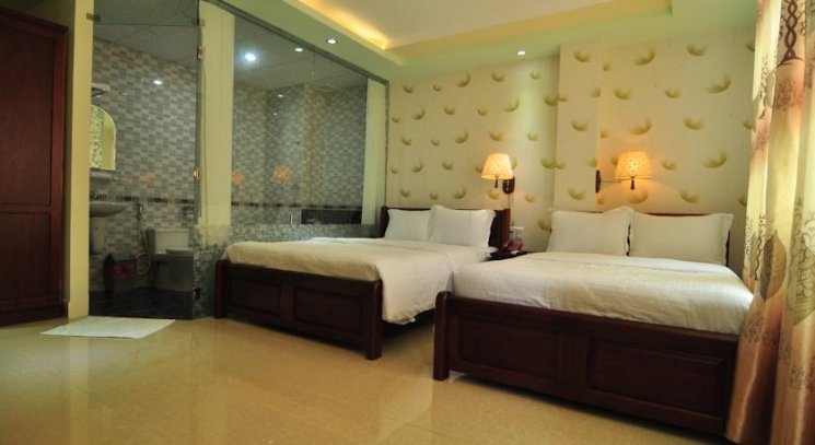   Bán khách sạn 4 sao tại Đà Nẵng,trung tâm thành phố,3 mặt tiền,110 phòng