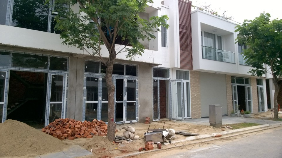 Nhà 2 tầng tại khu công nghệ cao FPT Complex Đà Nẵng, giá chỉ 1.3 tỷ/căn, cạnh sông Cổ Cò.