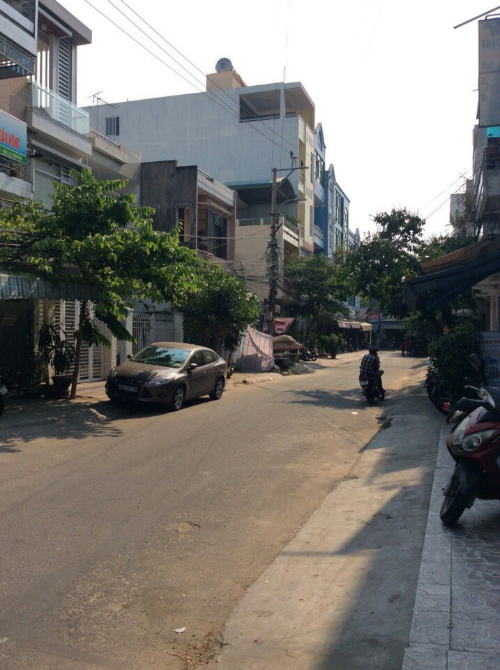 Bán nhà kiệt ô tô 5m đường Nguyễn Văn Linh thông ra Ông Ích Khiêm 