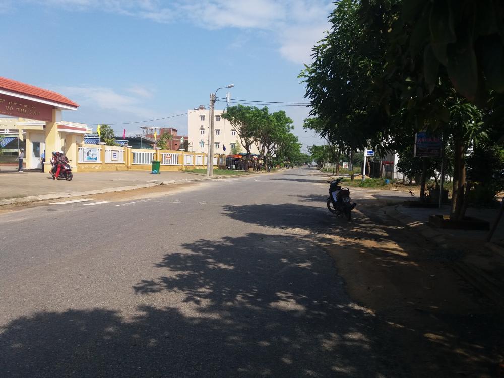 Bán 3 lô đất liền kề đường Phạm Văn Ngôn tiện xây kho trước cổng KCN Hòa Khánh. LH 0935666826