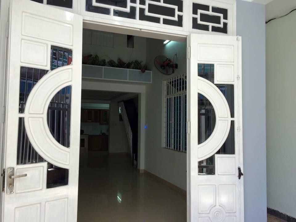 Cần bán căn nhà cấp 4, gác lửng mặt tiền đường Hà Huy Tập, TP Đà Nẵng