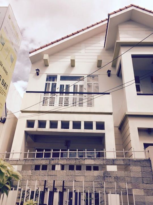 Cần bán gấp biệt thự 2 tầng mặt tiền Hà Huy Tập, TP Đà Nẵng
