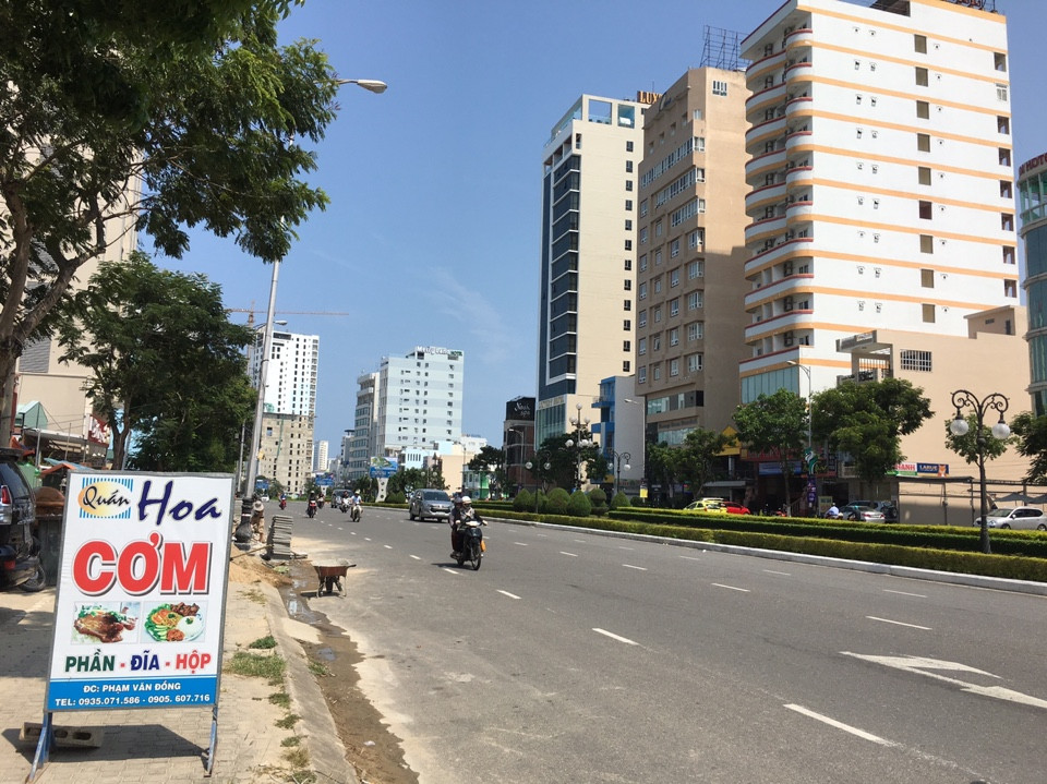 Bán cặp đất xây KS MT Đường Phạm Văn Đồng gần Hadana hotel