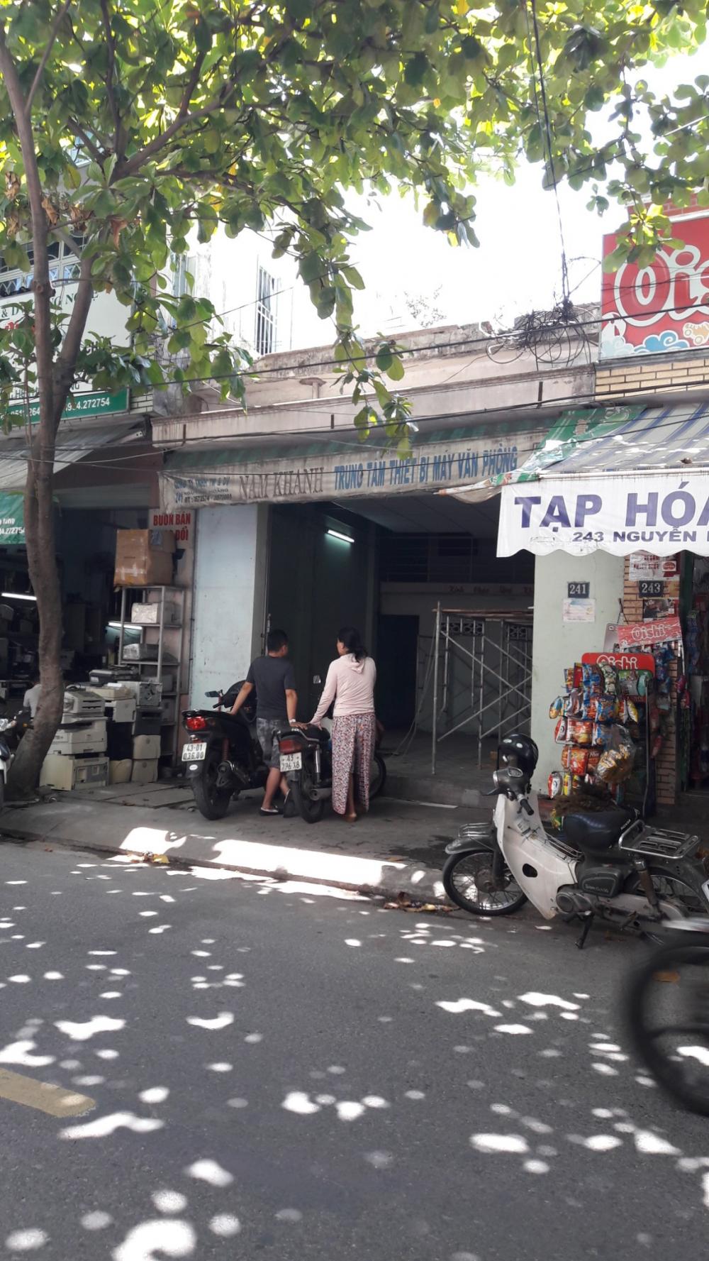 Nhà trung tâm thành phố mặt tiền đường Nguyễn Hoàng, giá 4.75 Tỷ