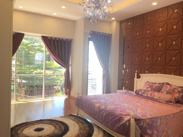 Cần bán gấp nhà đẹp đường MT 3 tầng mê lệch Mạc Thị Bưởi, TP Đà Nẵng