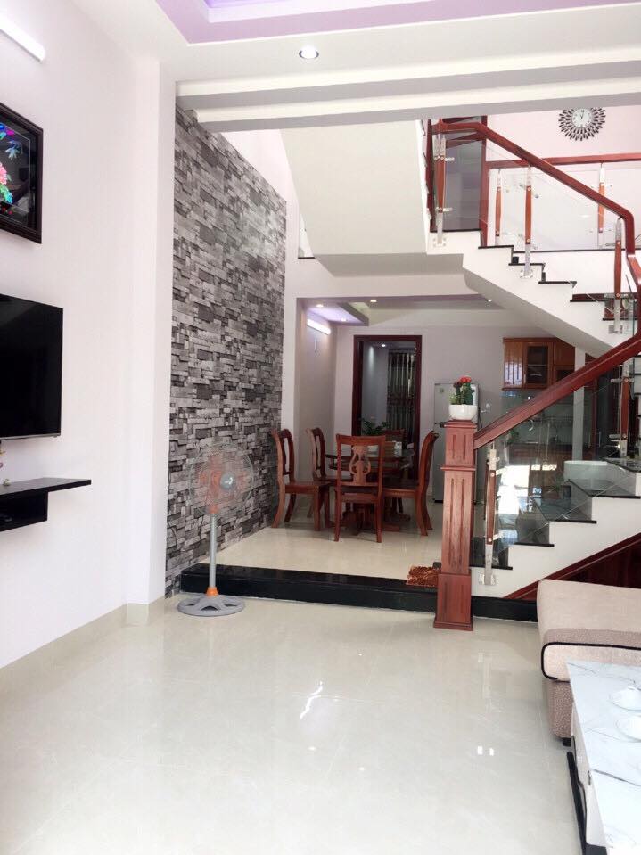 Cần bán gấp nhà đẹp 3 tầng MT Cao Thắng, Đà Nẵng