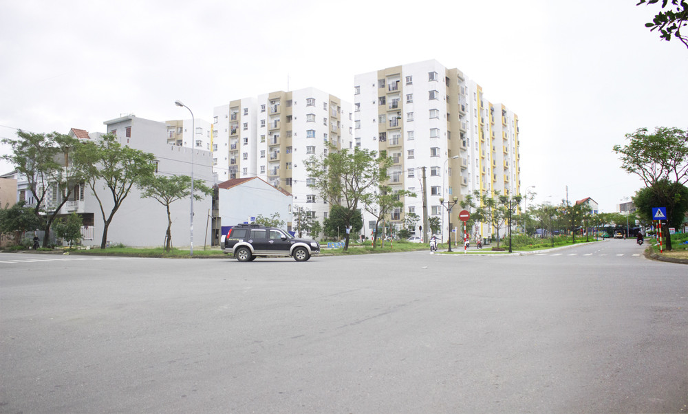 Bán nhà mới xây mặt tiền 34m, gần ngay Xuân Thiều