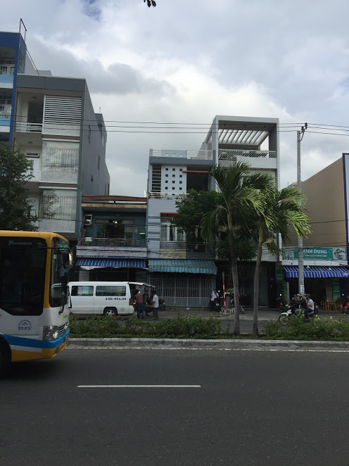Bán nhà 4 tầng Lê Đình Thám, khu kinh doanh sầm uất