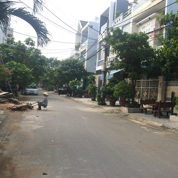 Bán nhà mặt phố tại đường Nguyễn Dữ, P.Khuê Trung, Cẩm Lệ, Đà Nẵng. Diện tích 145m2, giá 3.7 tỷ