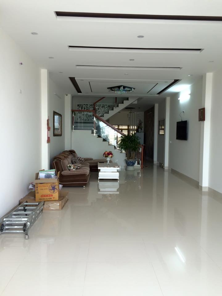 Cần bán gấp nhà đẹp MT 3,5 tầng đẹp đường Đào Tấn, TP Đà Nẵng