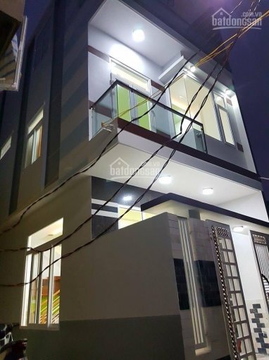 Cần bán căn nhà 3 tầng, mặt tiền đường Hàn Thuyên, Hải Châu, Đà Nẵng
