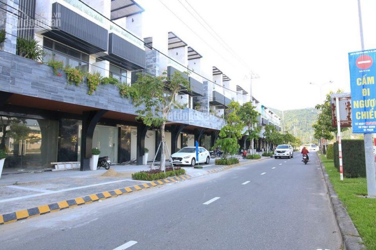 Nhà phố thương mại, shophouse Lakeside Palace, đối diện hồ Bàu Tràm, Liên Chiểu, Đà Nẵng
