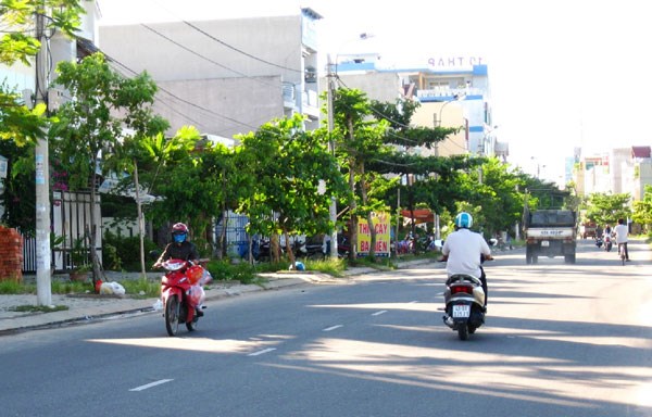 Bán nhà cấp 4 mặt tiền đường Lê Trọng Tấn, phường Hòa Phát, quận Cẩm Lệ