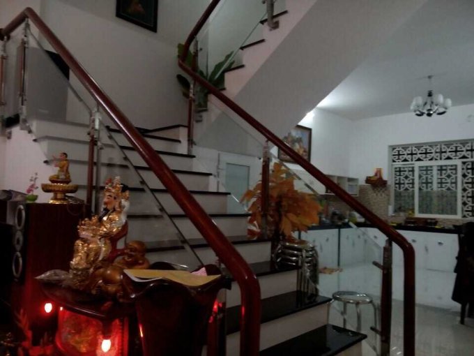 Cần bán gấp nhà đẹp MT 3 tầng Phan Châu Trinh, TP Đà Nẵng
