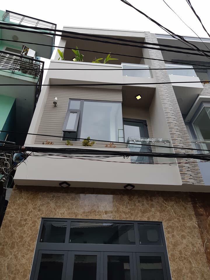 Cần bán gấp nhà đẹp 3 tầng, mặt tiền Phạm Nhữ Tăng, Đà Nẵng