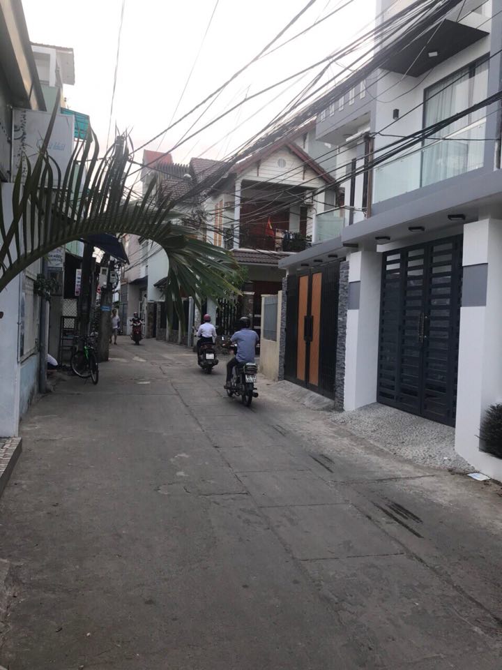 Cần bán gấp nhà đẹp 3 tầng, mặt tiền Phạm Nhữ Tăng, Đà Nẵng