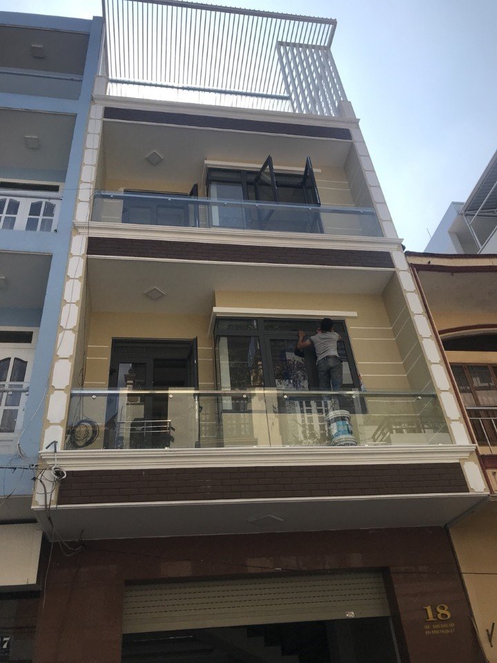 Bán nhà 3 tầng, MT đường Huy Cận, P.Hòa Cường Nam, Hải Châu, 70m2, giá 4.7 tỷ TL