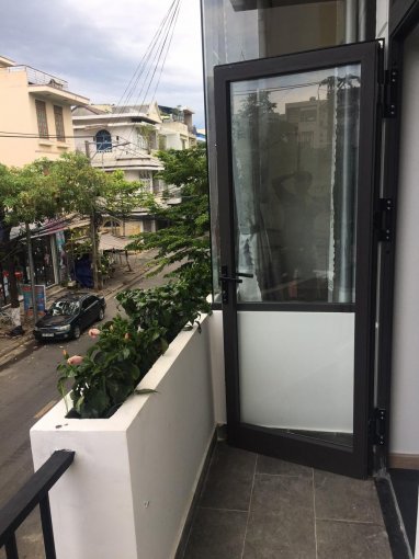 Cần bán căn nhà 1,5 tầng mê, mặt tiền đường Huỳnh Thúc Kháng, Đà Nẵng