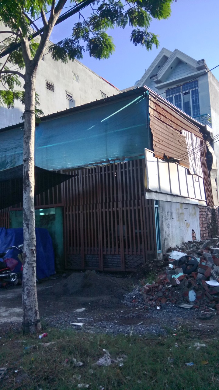 Cần bán gấp nhà mặt tiền Nguyễn Lương Bằng, diện tích 240 m2