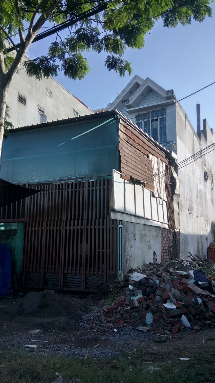 Bán nhà 2 tầng đường chính Nguyễn Lương Bằng, gần ĐH Bách Khoa