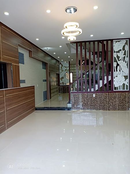 Bán nhà 4 tầng mặt tiền Nguyễn Xí, giá cực rẻ chỉ 4.4 tỷ