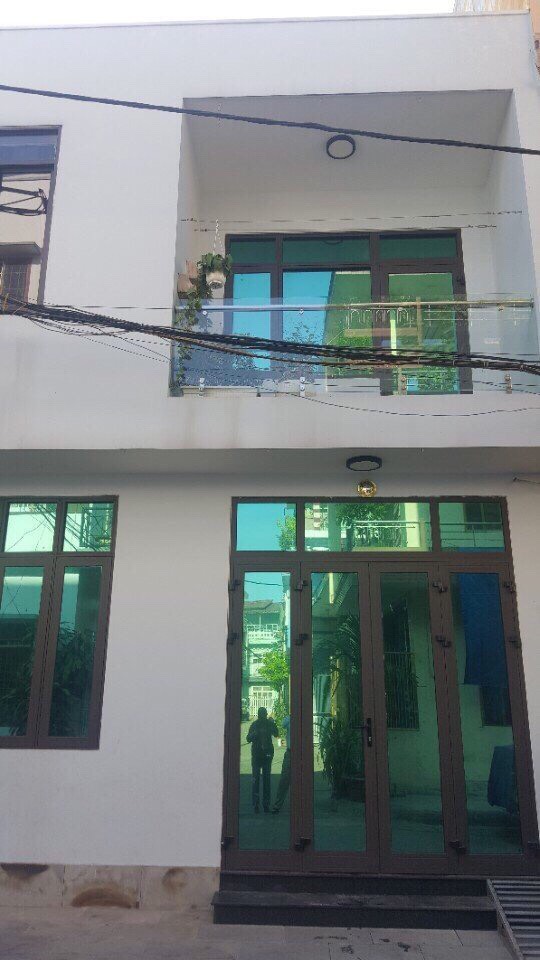 Nhà chính chủ, bán nhanh, nhà sau lưng mặt tiền Điện Biên Phủ, 2 tầng