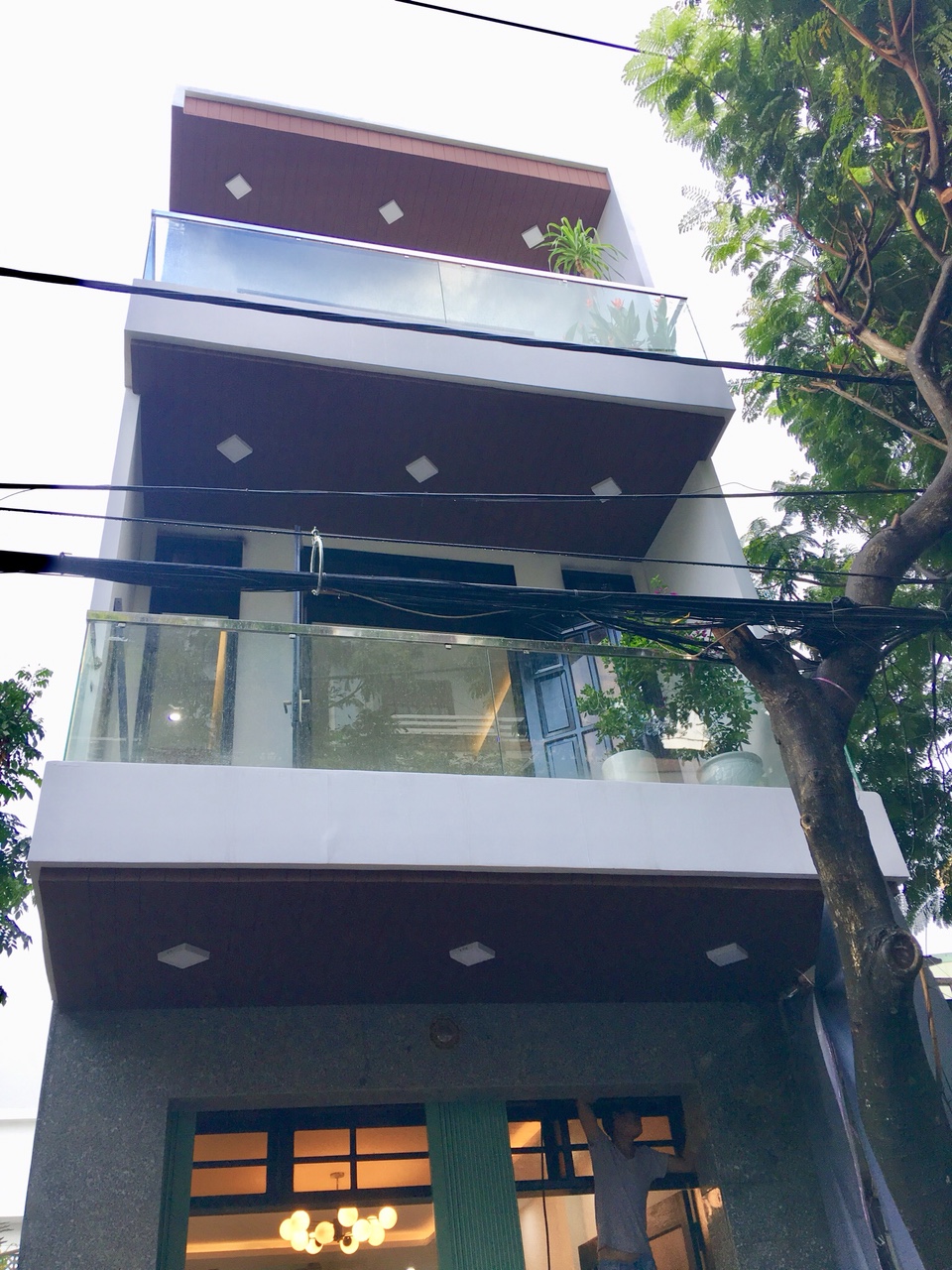 Bán nhà mặt tiền đường Thanh Thủy, Hải Châu, Đà Nẵng. DT: 84m2, 3 tầng, mới 100%
