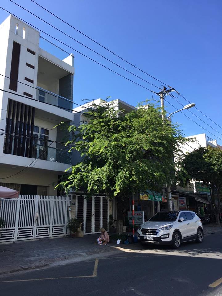 Bán nhà mặt phố tại Đường Lê Lai, Hải Châu, Đà Nẵng diện tích 61.5m2  giá 8 Tỷ