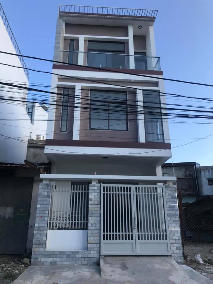 Cần bán nhà 3 tầng đường Bàu Trảng 6 ngay trung tâm quận Thanh Khê, đường trước nhà 5m5
