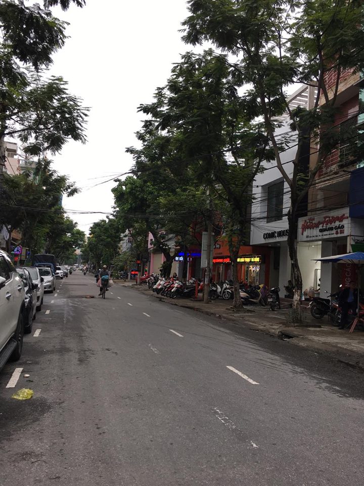 Bán nhà mặt phố tại đường Nguyễn Hoàng, Hải Châu, diện tích 138m2, ngang 6m