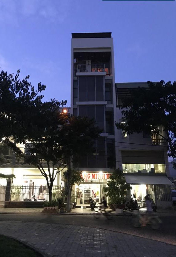 Bán nhà mới 75m2, 5 tầng, 5PN, Nguyễn Văn Thủ, Thuận Phước, Hải Châu, nhà đang KD dịch vụ lưu trú