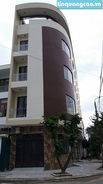 Bán hoặc cho thuê tòa nhà mới đẹp 5 tầng 2 mặt tiền cách đường Hoàng Thị Loan 30m
