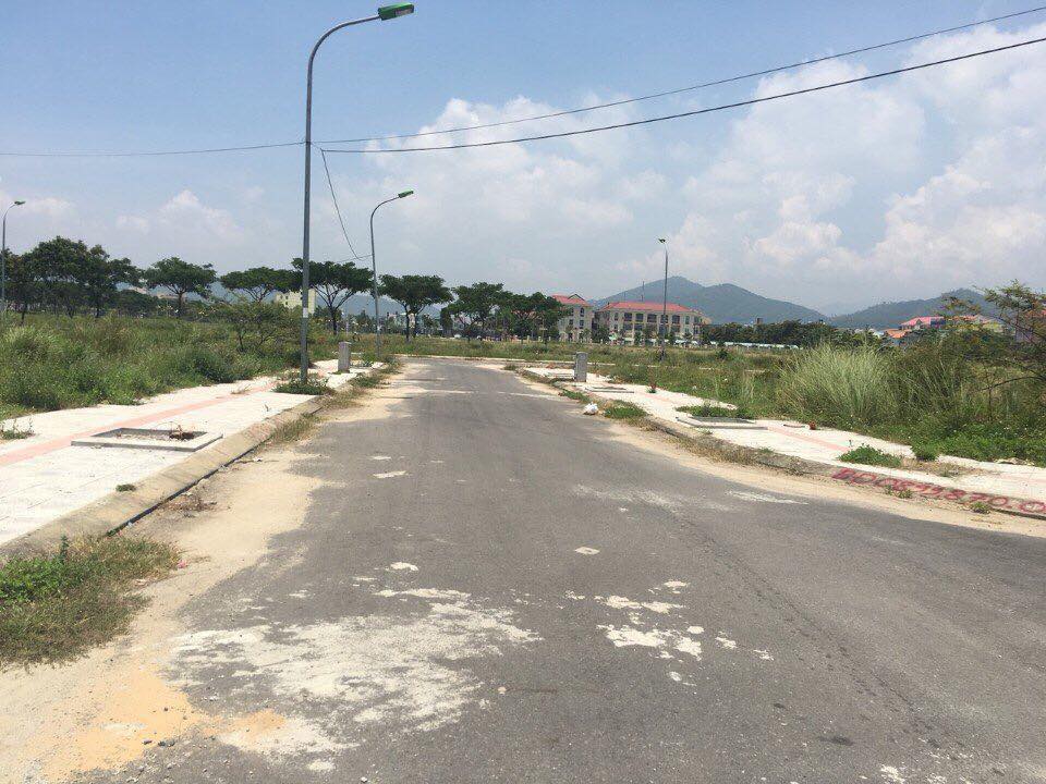 Dự án New Đà nẵng City đường Hoàng Văn Thái, Lô kề góc , view công viên. giá 2,4 tỷ thanh toán 70%