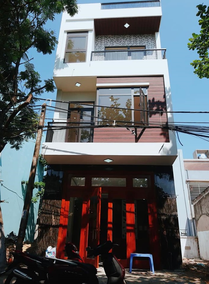 Bán nhà 3 tầng đẹp Phùng Chí Kiên gần ngã 4 Nguyễn Sinh Sắc và Kinh Dương Vương