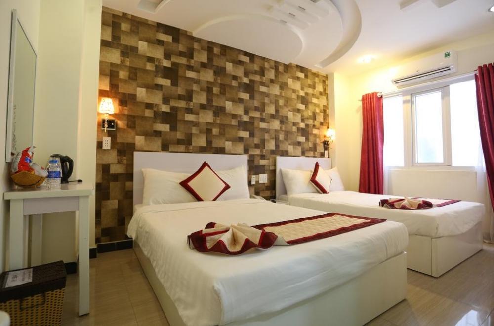 Bán khách sạn đẹp đường  Hồ Nghinh, Sơn Trà, 8 tầng, 24 phòng, vị trí cực đắc địa