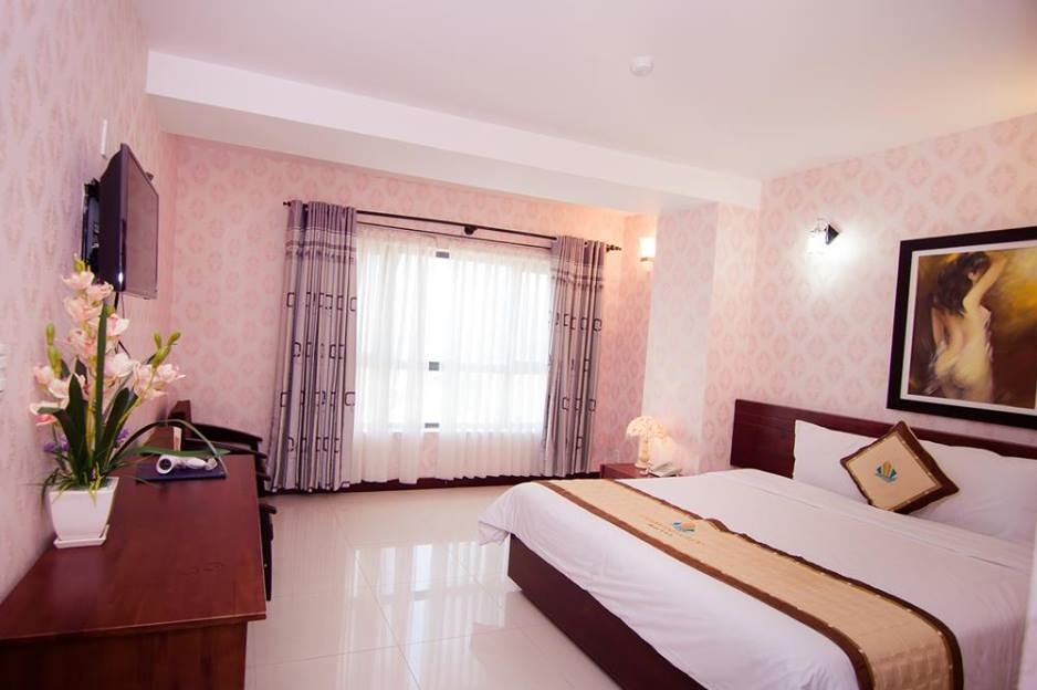 Bán khách sạn 3 sao 62 phòng đường Hồ Nghinh, Sơn Trà, vị trí siêu đẹp