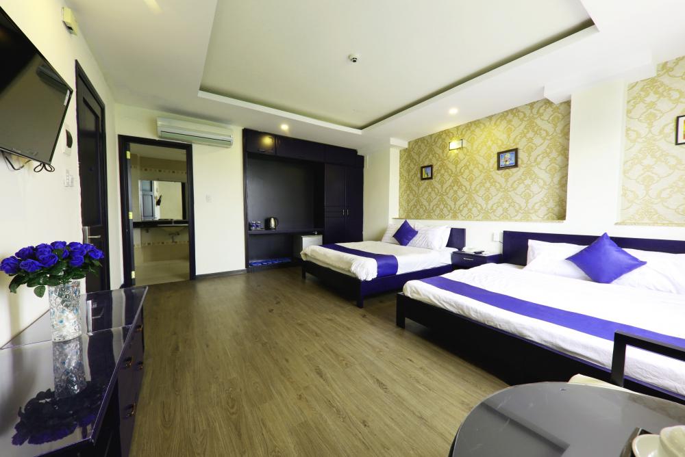 Bán khách sạn 2 mặt tiền Hồ Nghinh, Sơn Trà, 8 tầng, 30 phòng, vị trí đẹp