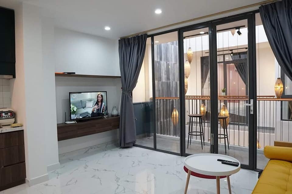 Bán nhà Kiệt Apartment Hồ Xuân Hương, DT: 250m2, chỉ 15M RA MẶT TIỀN, 4 tầng VIP 