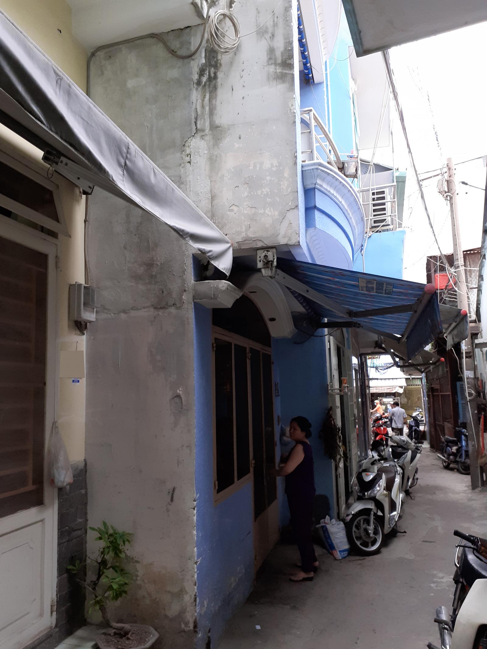 Bán nhà hẻm xe máy tránh Âu Cơ, Tân Phú, 20m2, giá 2.3tỷ