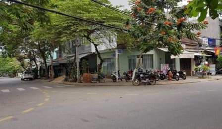 Bán nhà MT đường Nguyễn Phước Nguyên, DT: 81m2, giá 4.7 tỷ còn thương lượng. 