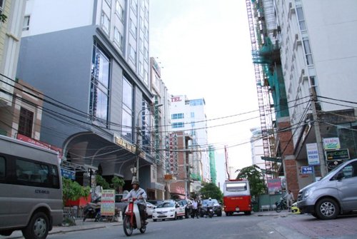 Bán khách sạn Hà Bổng, Sơn Trà, 7 tầng, 25 phòng CỰC MỚI, DT: 132M2.