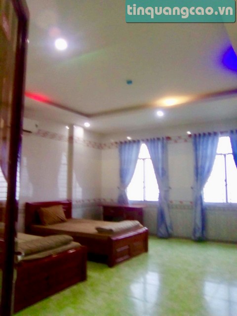 Bán khách sạn 6,5 tầng đường Nguyễn Xiển, q. Ngũ Hành Sơn.