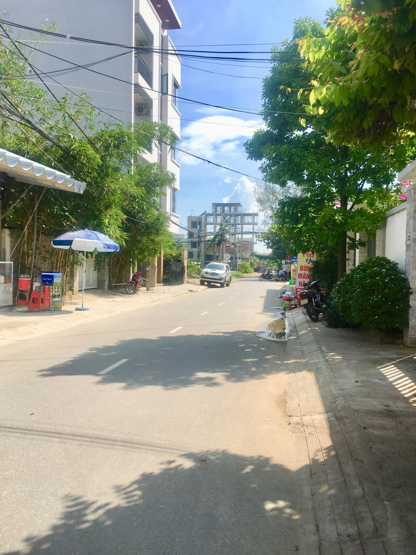 Chính chủ bán nhanh nhà 2 tầng mặt tiền Bà Huyện Thanh Quan - chưa qua đầu tư
