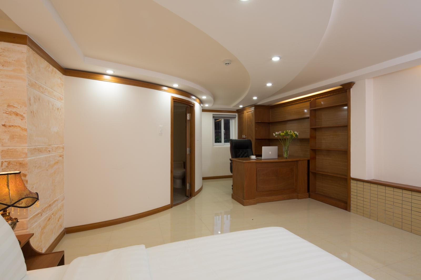 Chào bán khách sạn Mini kiệt ô tô 227 Nguyễn Văn Thoại, Sơn Trà, 6 tầng, 13 phòng, giá 15.5 tỷ
