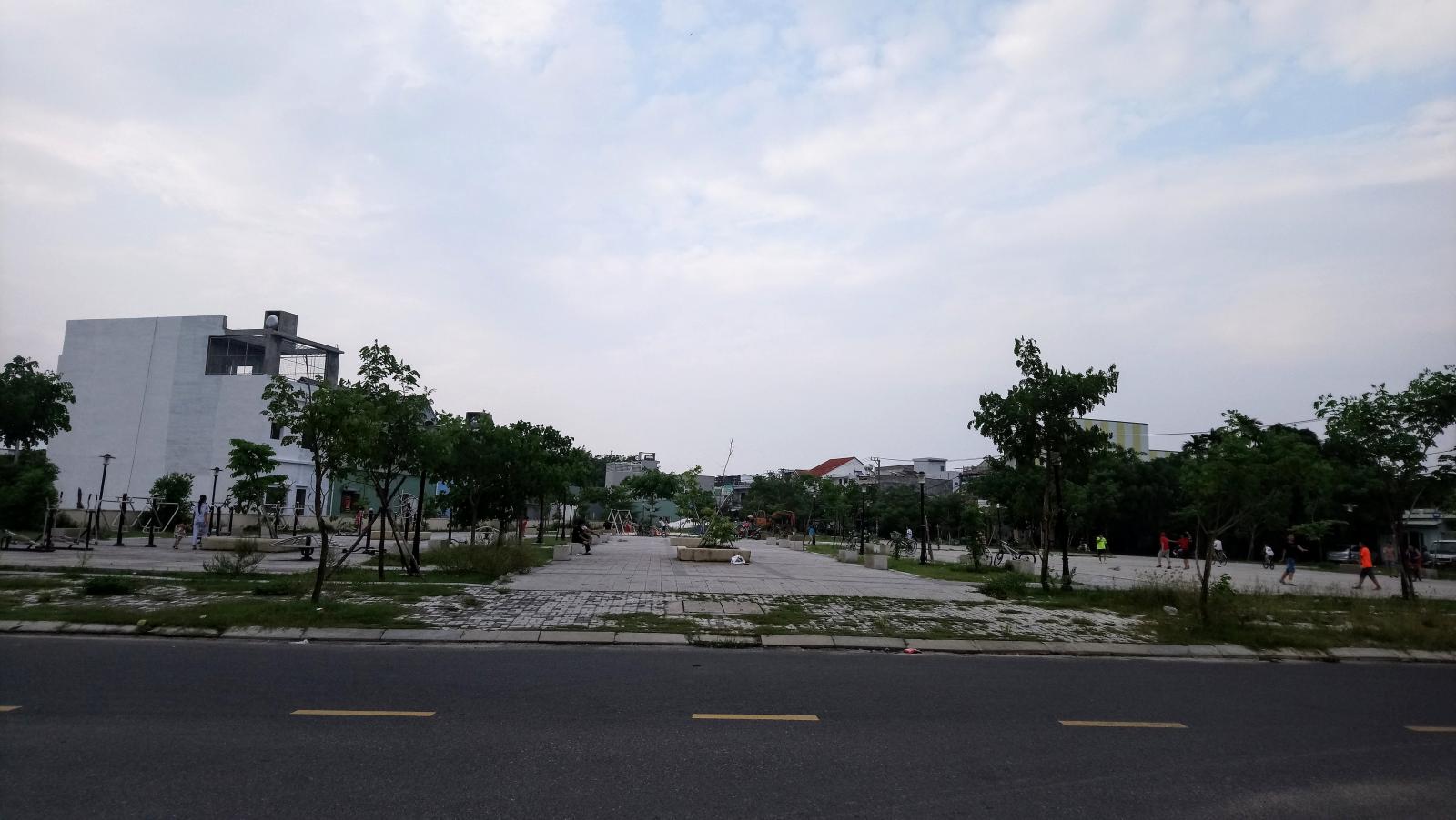 Bán đất lô góc đường Nguyễn Đình Tứ 10.5m, Phường Hòa An, Q. Cẩm Lệ DT 115m, giá 4.5 tỷ