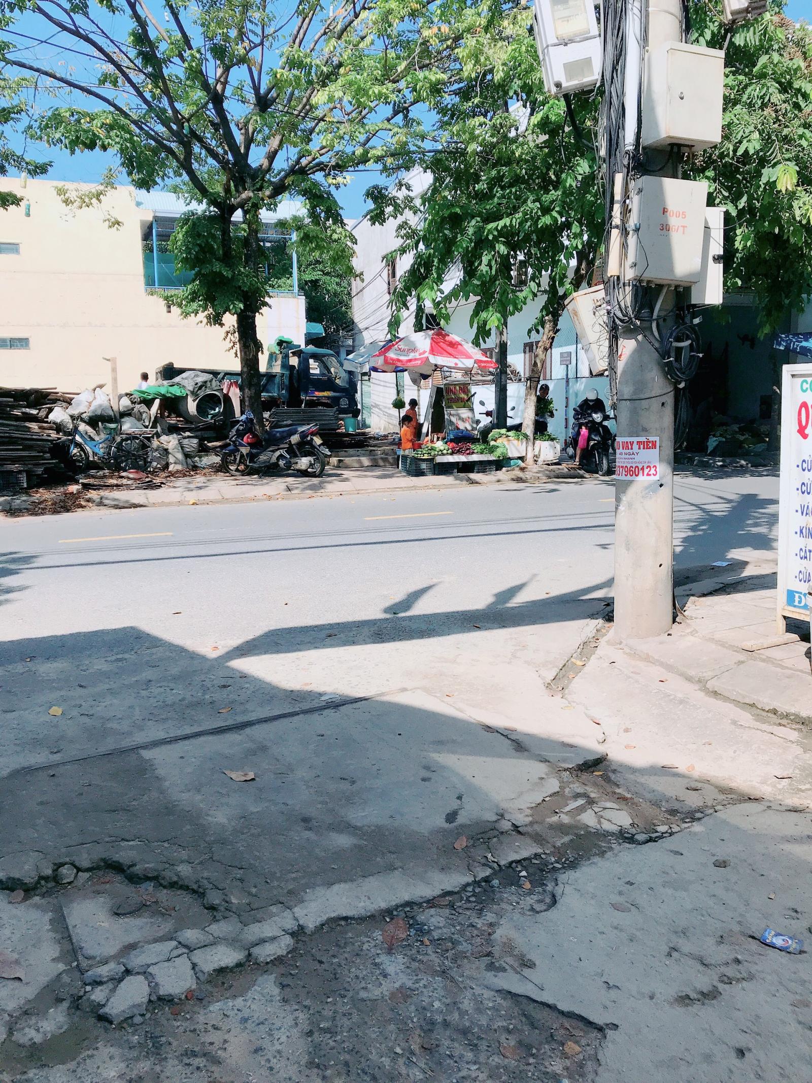 bán nhà kiệt ô tô đường Nguyễn Phước Nguyên. giá 2 tỷ xxx rẻ hơn thị trường 
