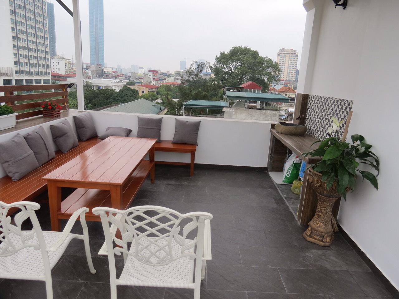 Chính chủ cần cho thuê căn hộ tại số 40 ngõ 210 Đội Cấn, Ba Đình, Hà Nội