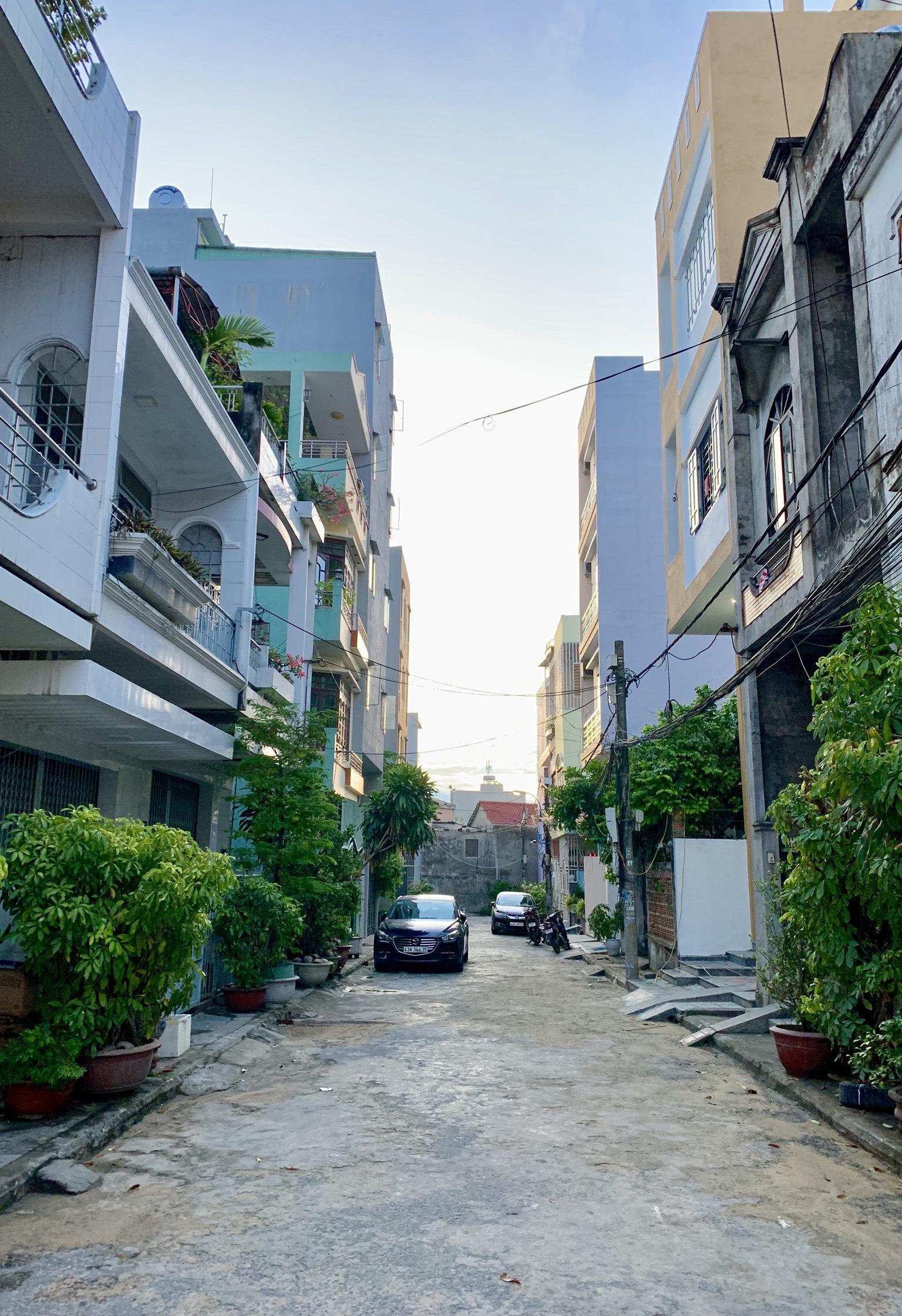 Bán nhà riêng tại Đường Núi Thành, Phường Hòa Cường Nam, Hải Châu, Đà Nẵng diện tích 136m2 giá 6.2 Tỷ
