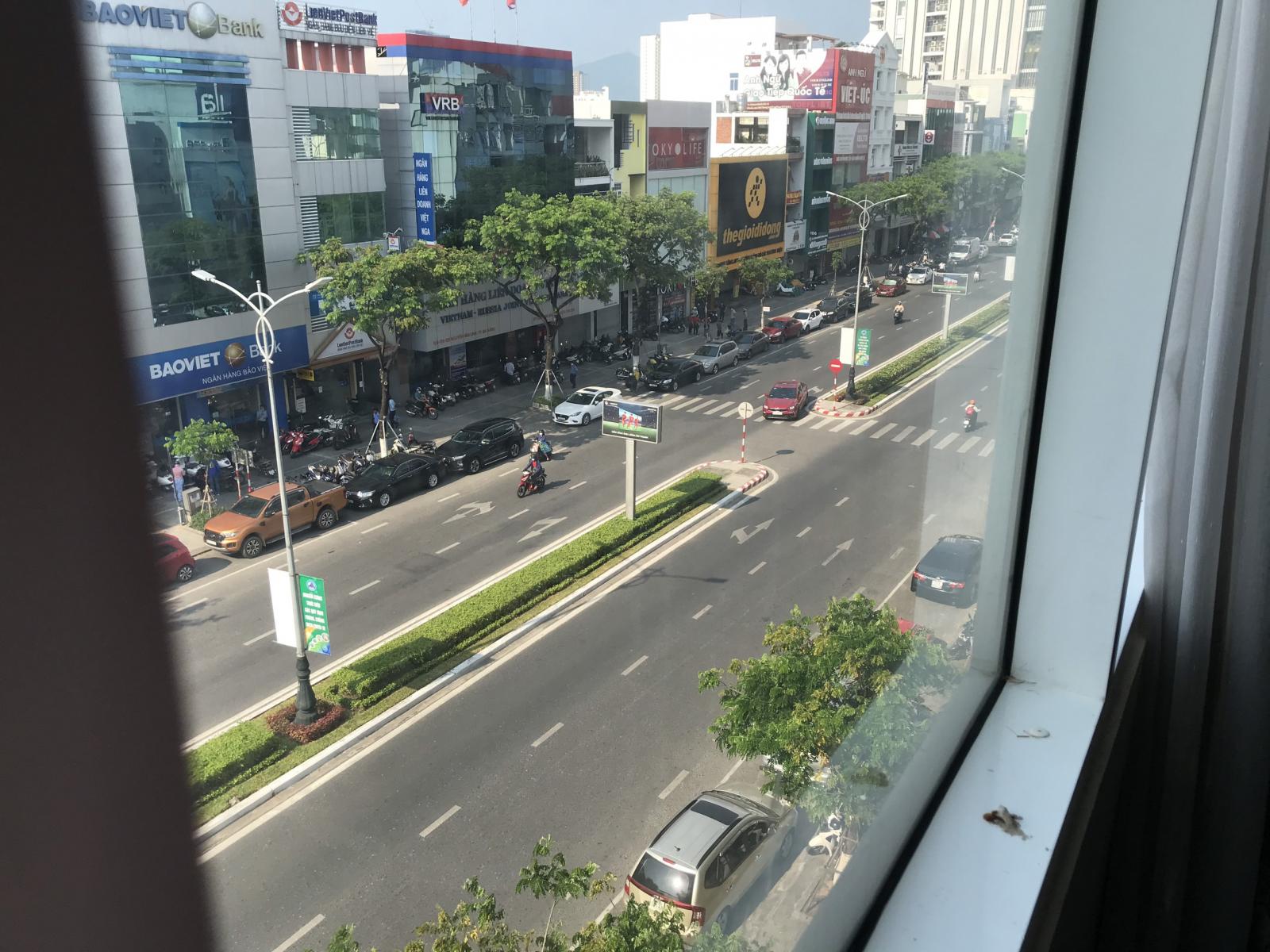 Văn phòng 80m2 mặt tiền đường Nguyễn Văn Linh cần cho thuê gấp