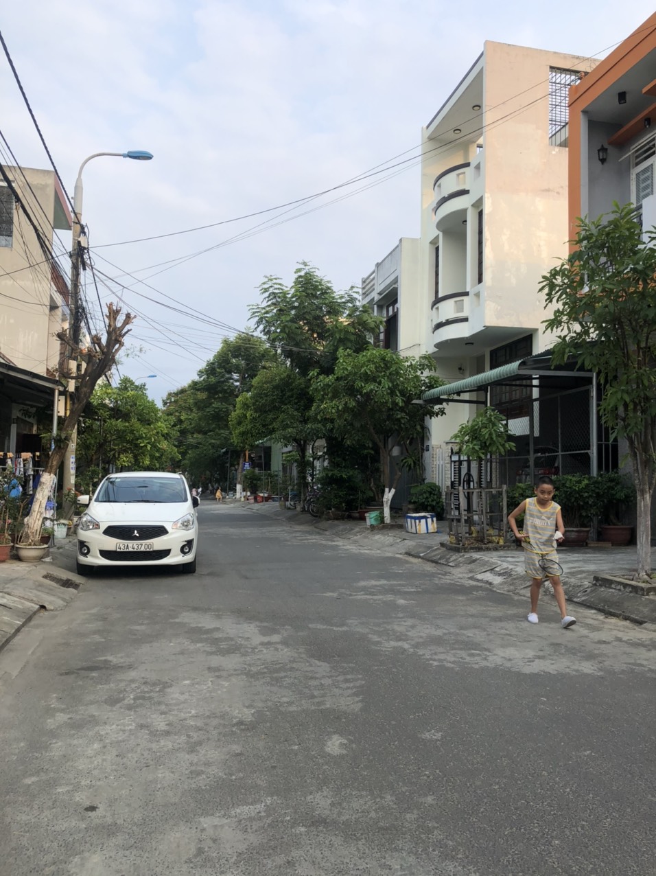BÁN ĐẤT MẶT TIỀN ĐƯỜNG NGUYỄN HUY TỰ,